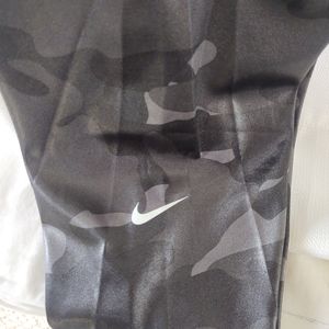 NIKE 1 CAMO LEGGINGS sz 2x